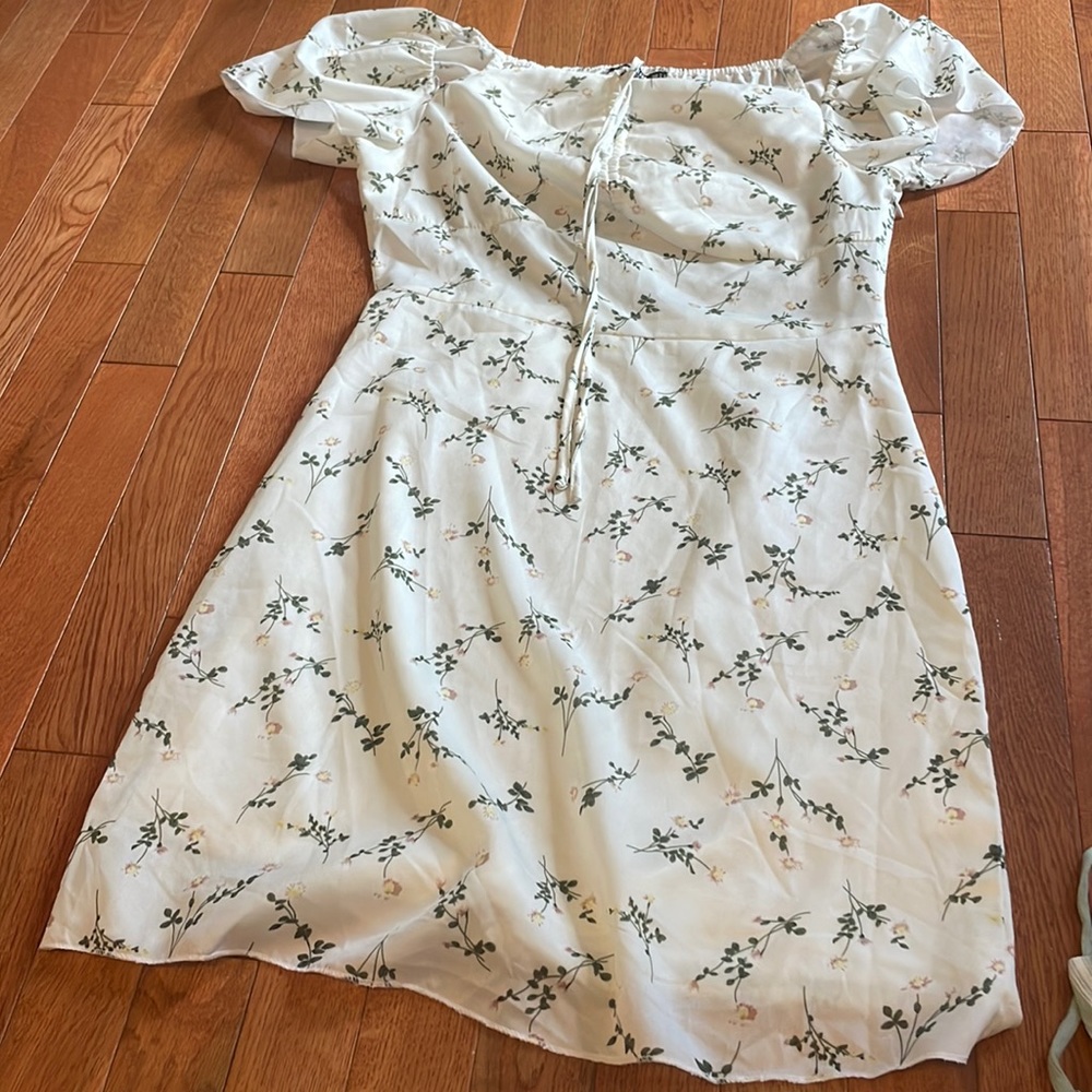 Boho puff sleeve flower dress white